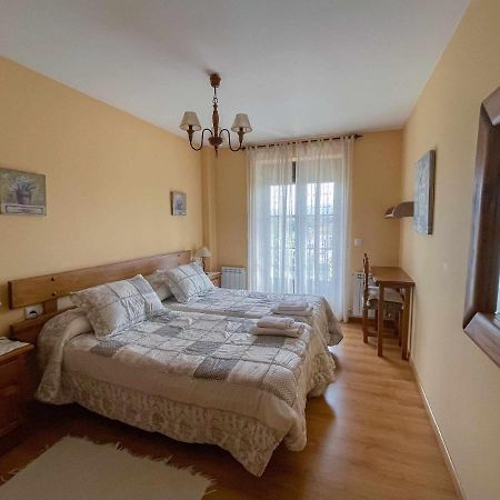 La Nava De Gredos Acogedor Piso Con Vistas Apartment Наваредонда де Гредос Екстериор снимка