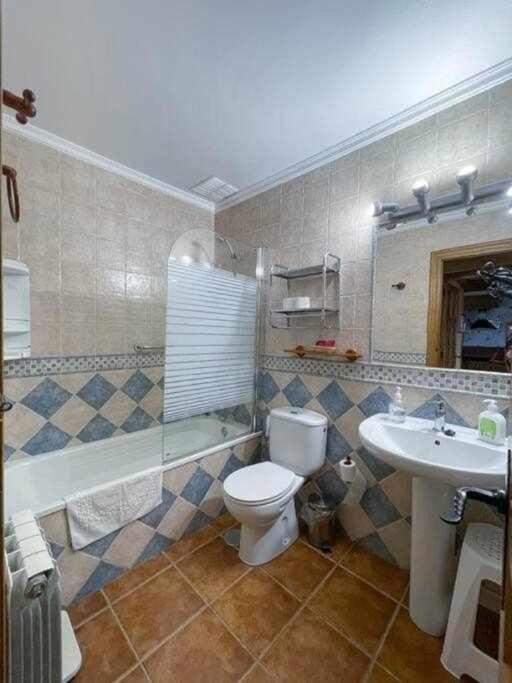 La Nava De Gredos Acogedor Piso Con Vistas Apartment Наваредонда де Гредос Екстериор снимка