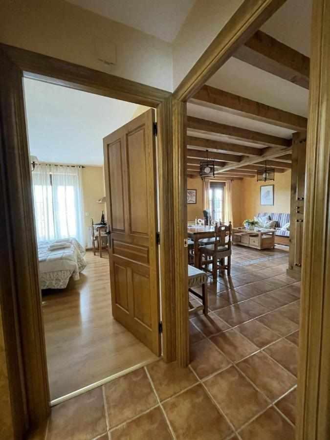 La Nava De Gredos Acogedor Piso Con Vistas Apartment Наваредонда де Гредос Екстериор снимка